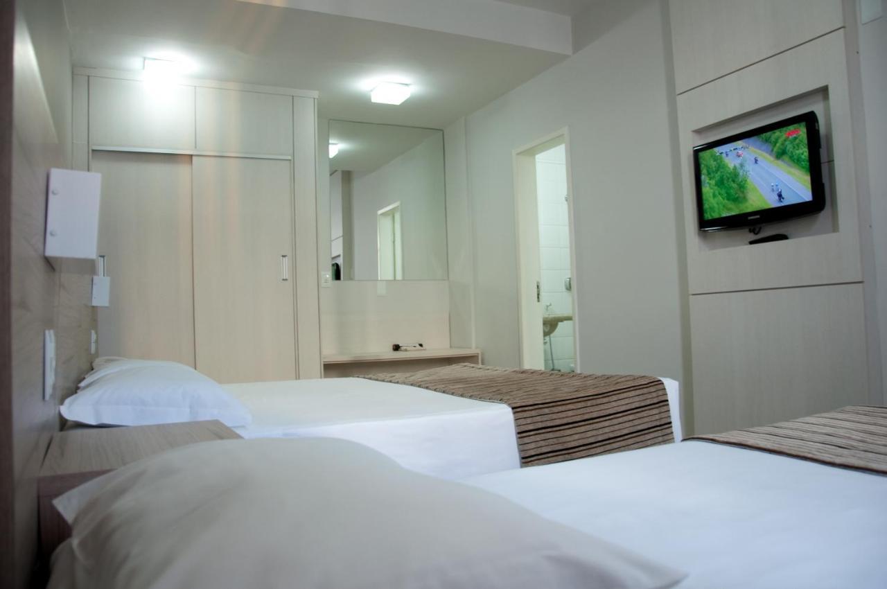 Hotel Linhatur リニャレス エクステリア 写真